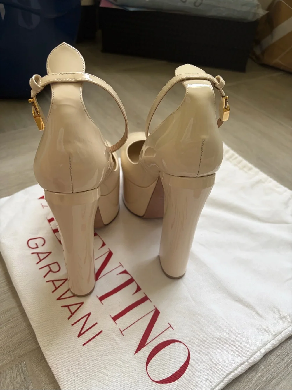 Valentino Ivory Patent Leather Tan-Go Platform Ankle Strap Pump Size 36.5